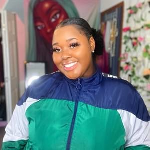 Meet your Posher, Diondra